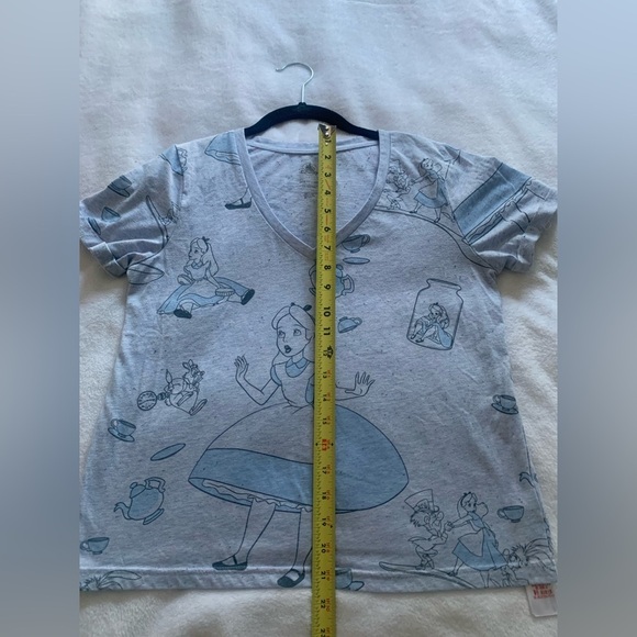 Disney Alice in Wonderland Sky Blue T-shirt S - Picture 6 of 8
